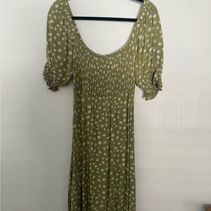 Kivari Ruched Maxi Dress size M